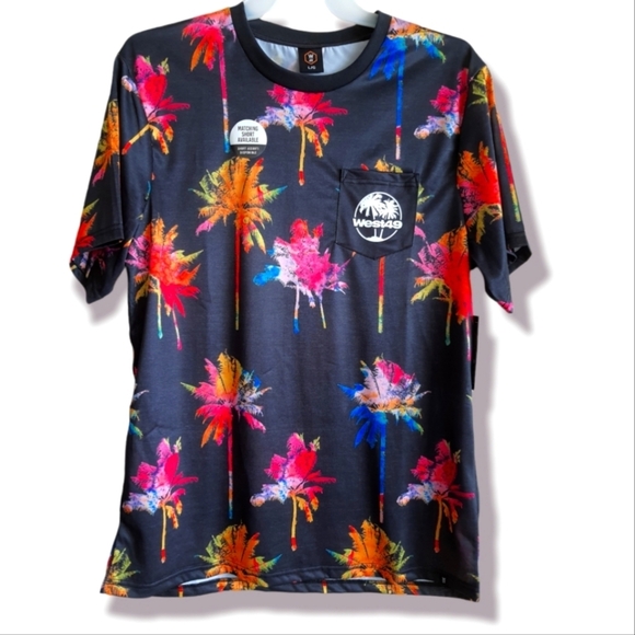 West 49 Colorful Palm Print Graphic Tee Top - Picture 2 of 6